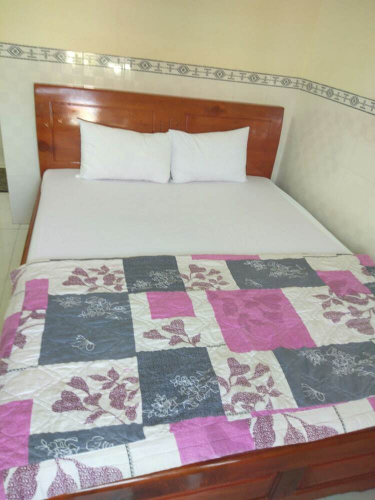 Hotel Khach San 777
