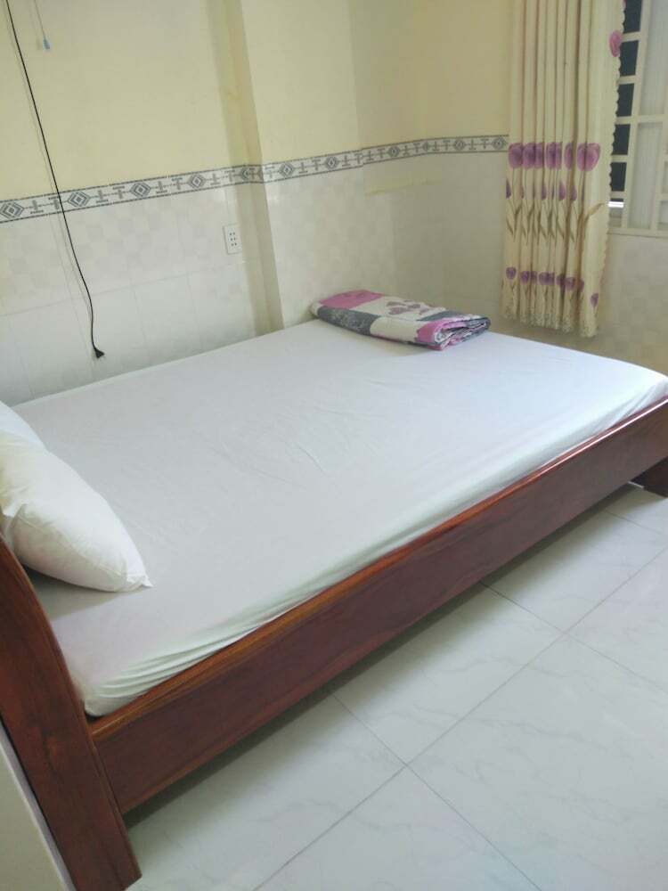 Hotel Khach San 777
