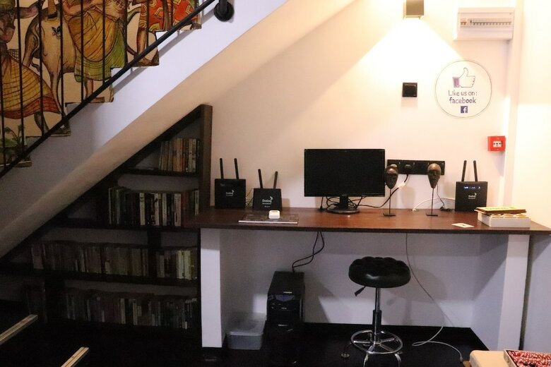 Hostal Miracle City Inn Hostel