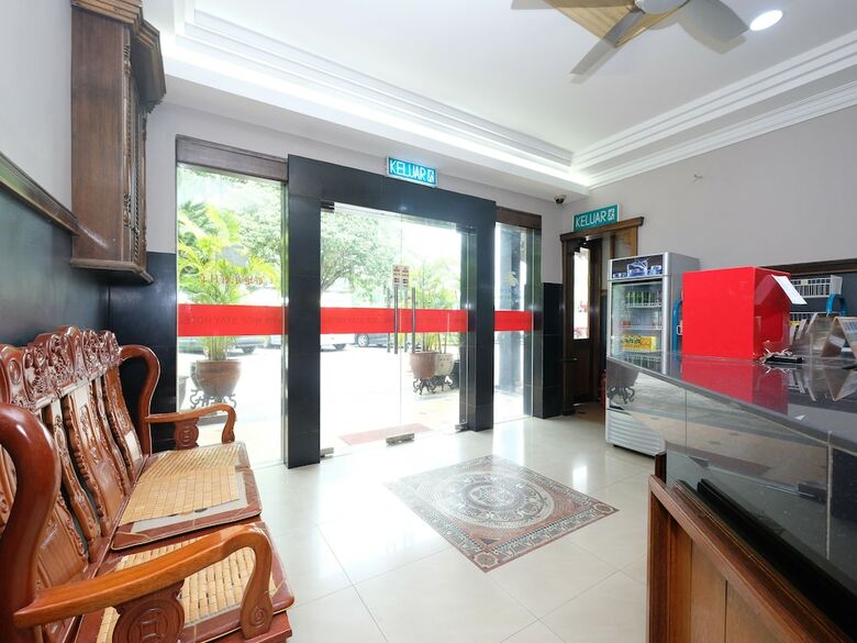Oyo 1190 Nice Stay Hotel