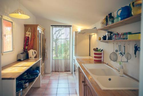 Hostal Chambres D'h�tes Et G�tes Le Mas Bleu & Spa Resort