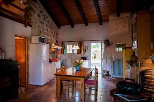 Hostal Chambres D'h�tes Et G�tes Le Mas Bleu & Spa Resort