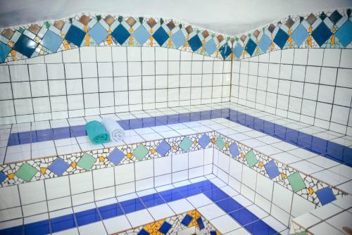 Hostal Chambres D'h�tes Et G�tes Le Mas Bleu & Spa Resort