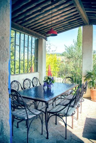 Hostal Chambres D'h�tes Et G�tes Le Mas Bleu & Spa Resort