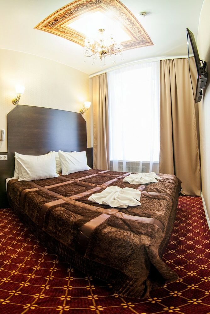 Hotel Grand On Bolshoy