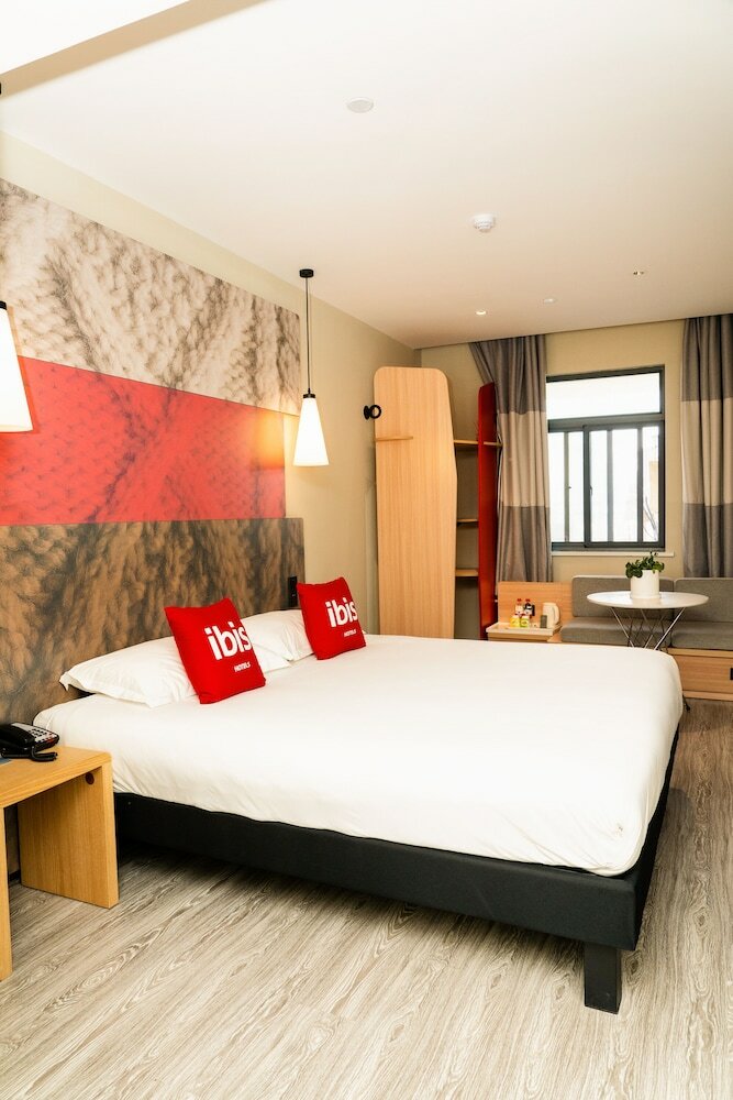 Ibis Hefei Pedestrian Street Hotel