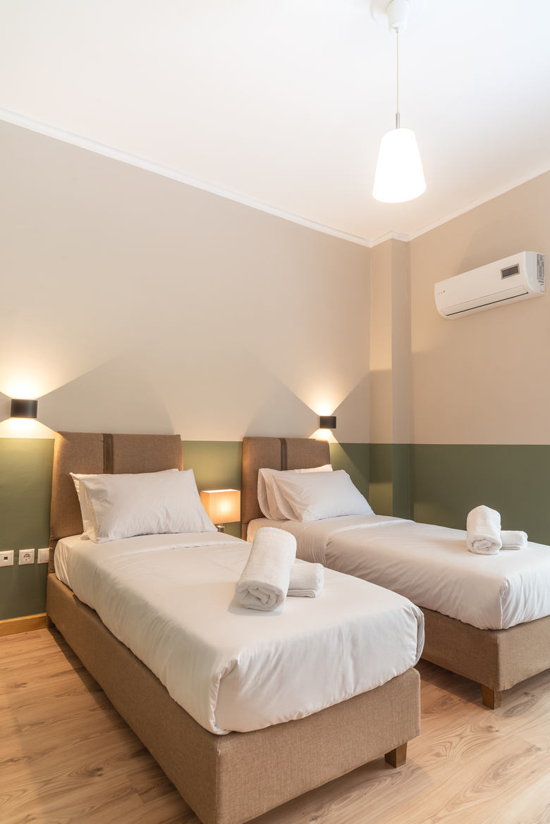 Hotel Tier Collection