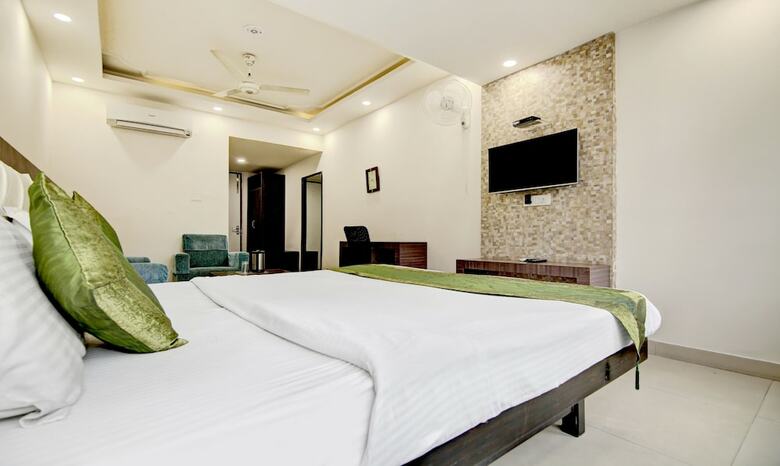 Hotel Treebo Trip Solitaire