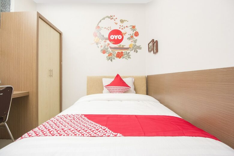 Hotel Oyo 1061 Aliya Homestay