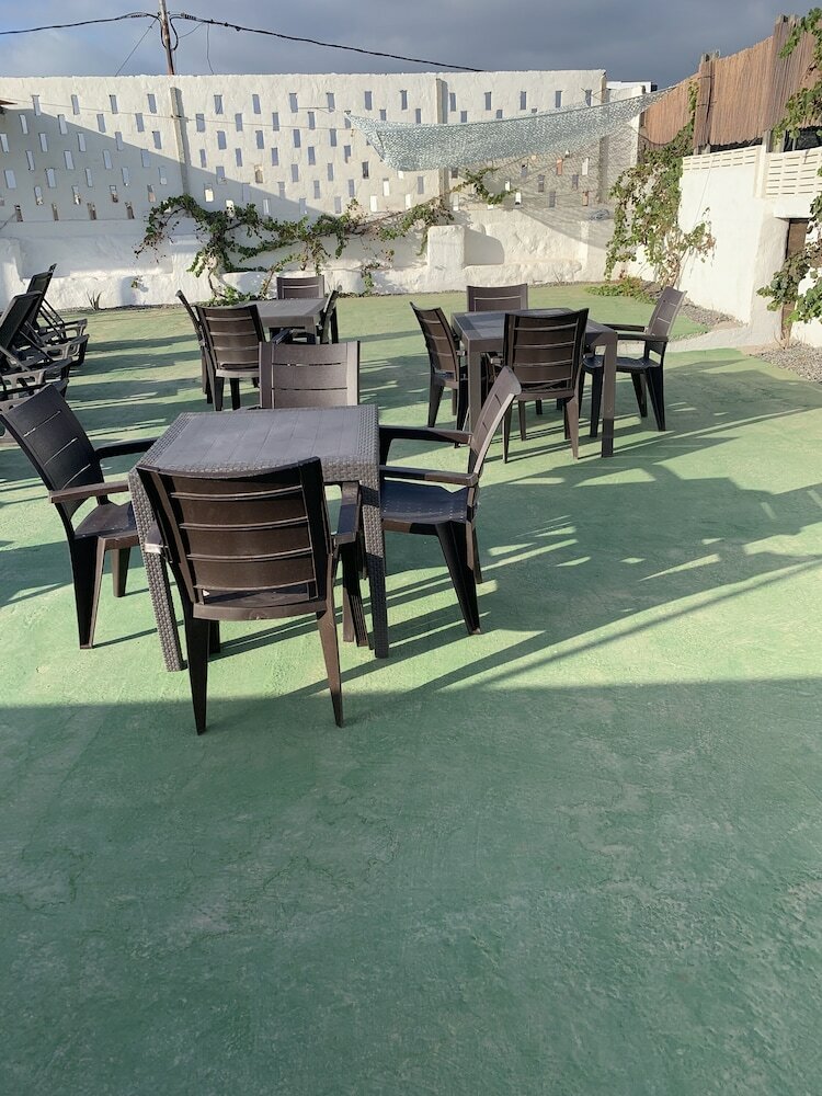 Hotel Valtisya House Pool & Airport