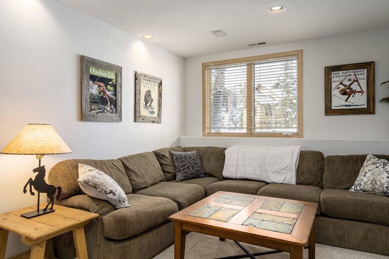 Cascades Townhomes Shasta 4