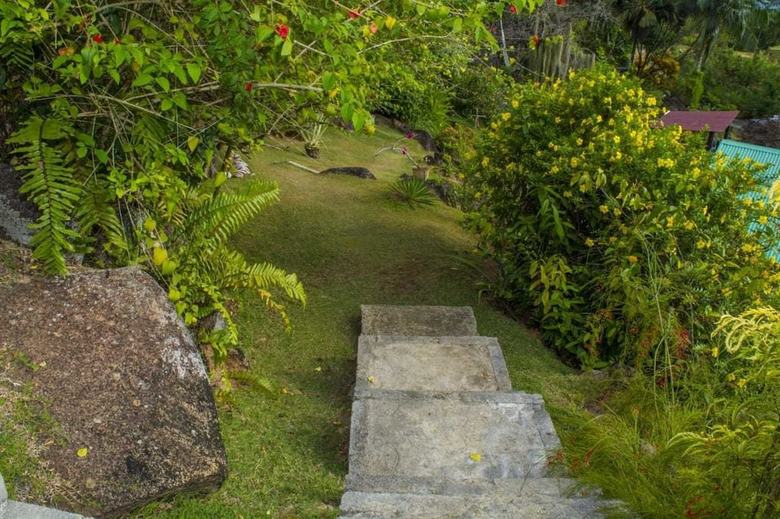 Hotel Les Elles Guesthouse Self Catering