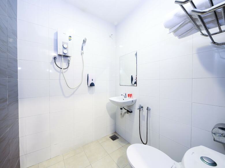 Oyo 1184 Ho Hotel