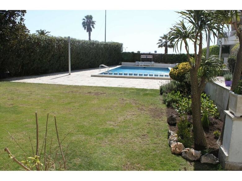 Apartamentos Girasol