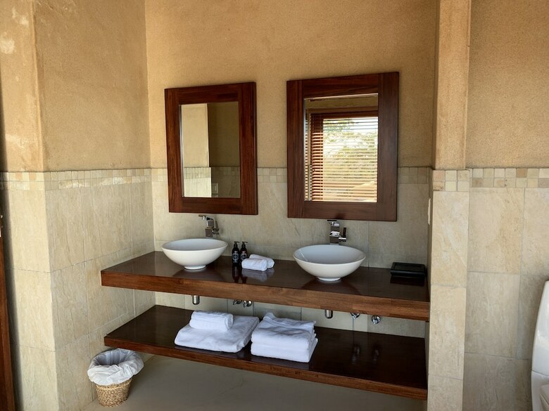 Hotel Sibani Hills