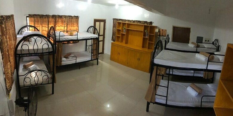 Hostal Pinpin Guesthouse - Hostel