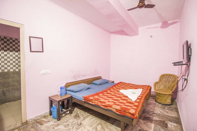 Hotel Suruchi Guest House