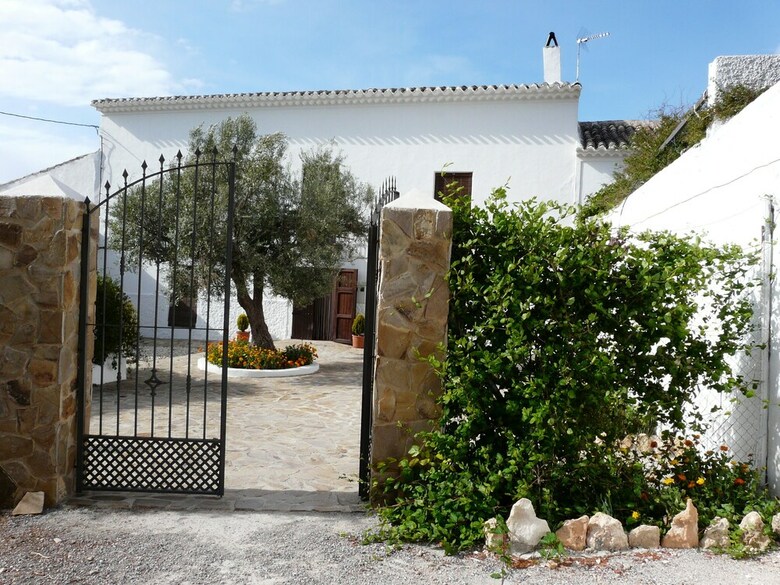 Agroturismo Casa Cortijo La Almazara