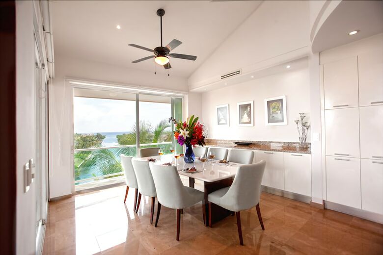 Gran Peninsula 3br Condo By Rmh