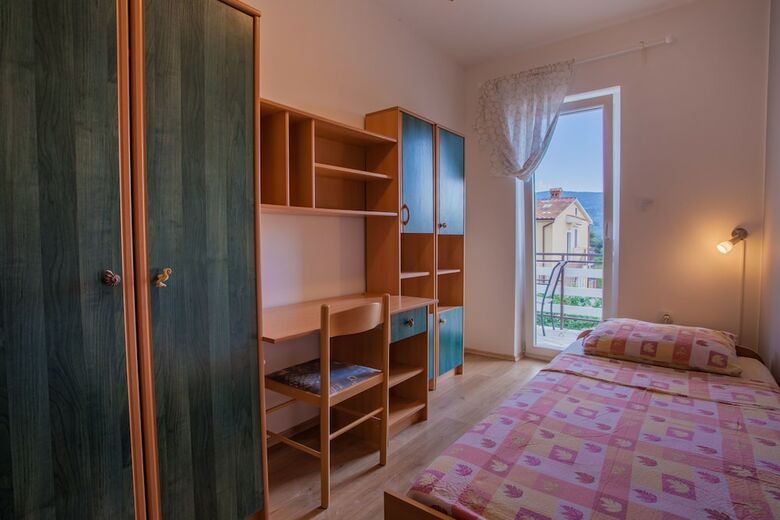 Apartments Gorast