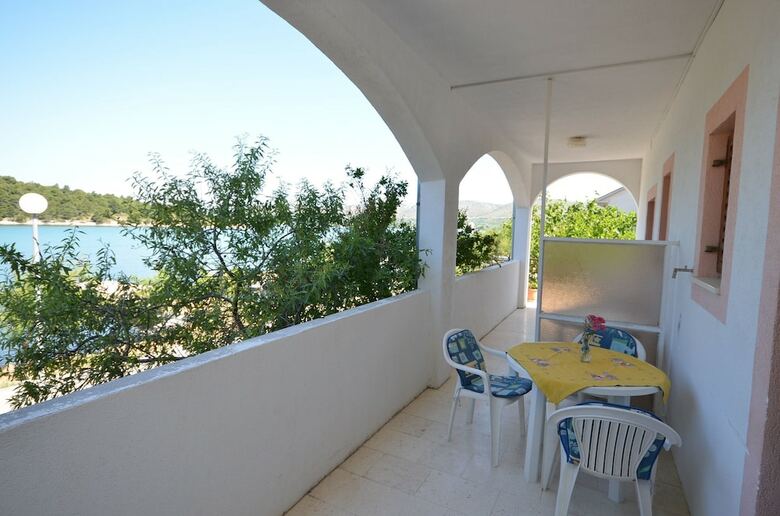 Apartments Zlatko