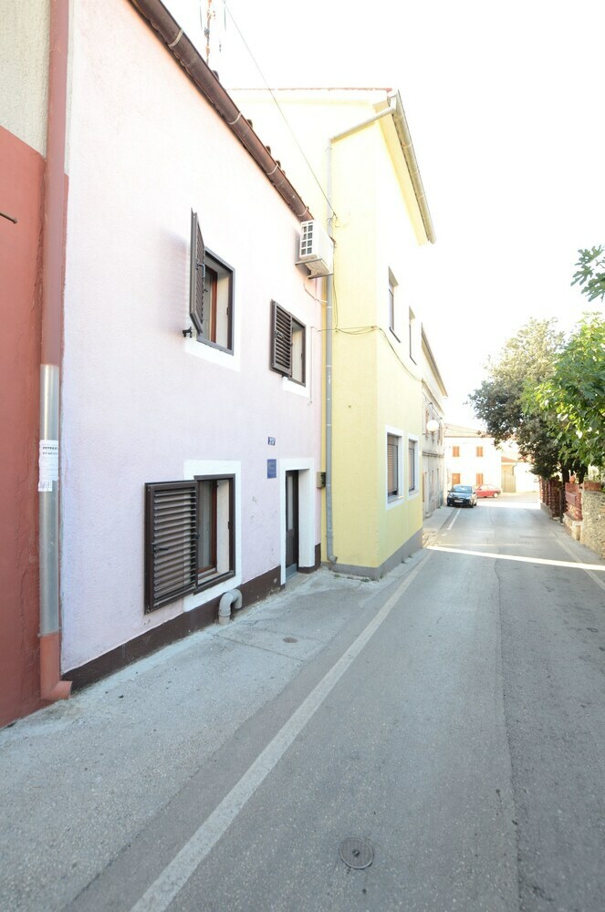 House Nevenka