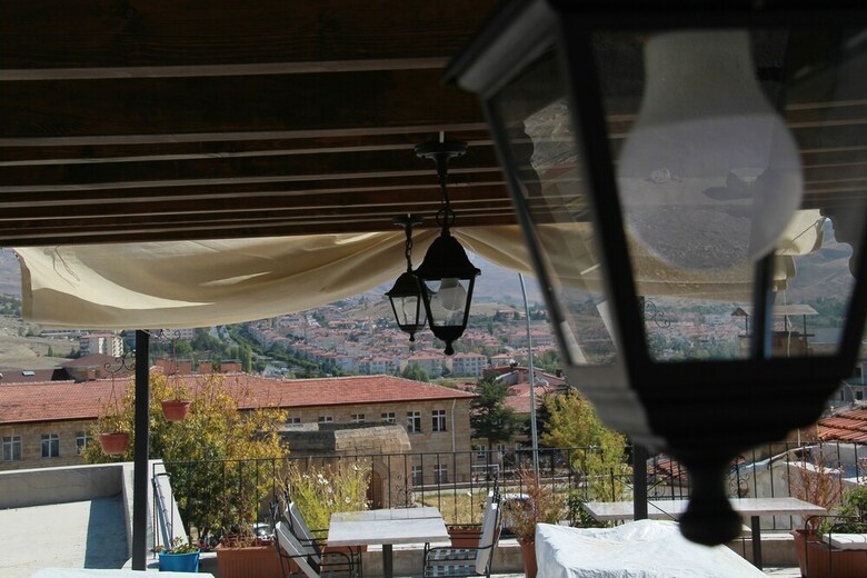 Hotel Tafana Cave & Stone Lodge