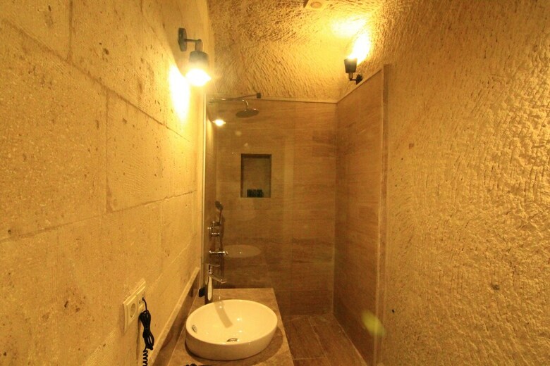 Hotel Tafana Cave & Stone Lodge