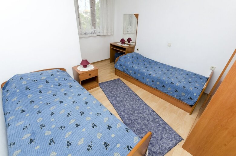 Apartments Davor