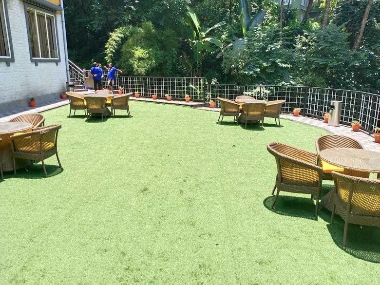 Hotel Vatika Himalayan Resort