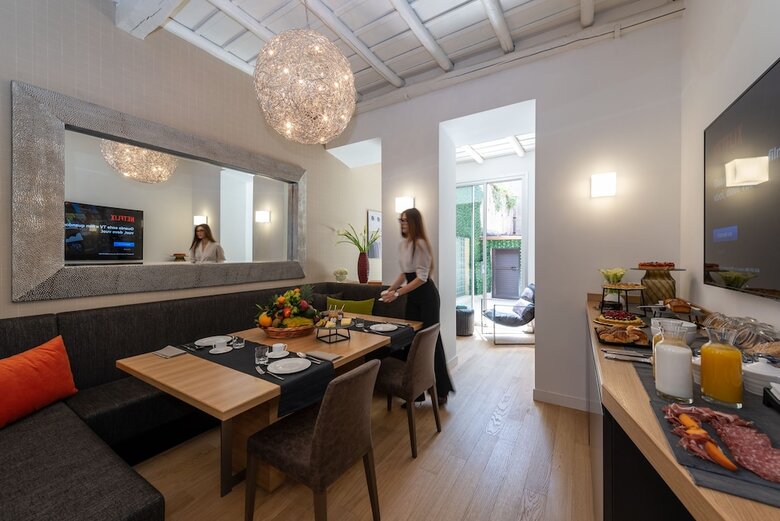 Hotel Laurina 33