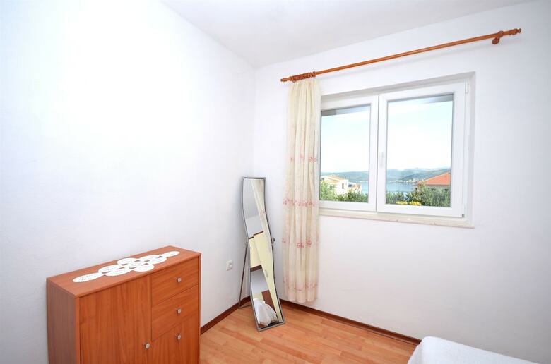 Apartments Mirta
