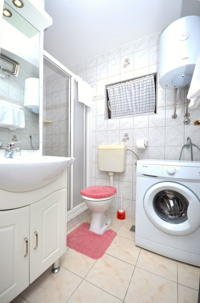 Apartments Mirta