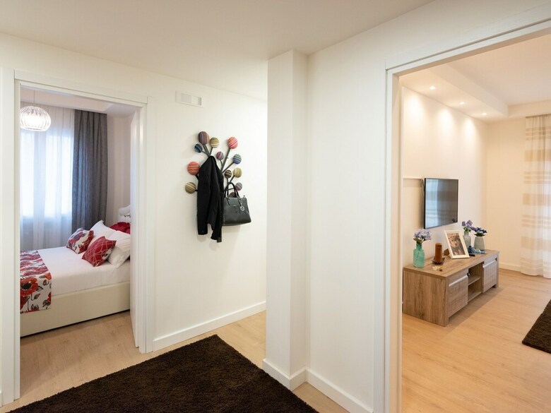Be Happy Apartment By H-fast