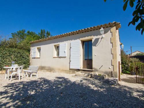 Holiday Home Maison La Fabrique Villelaure