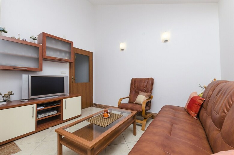 Apartment Anika