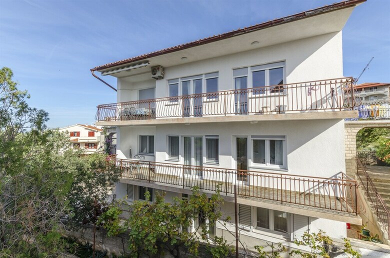 Apartments Karmela