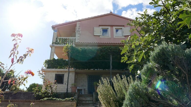 Apartments Feri