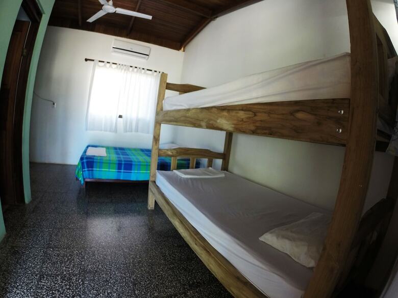 Hotel Tsunami Hostel