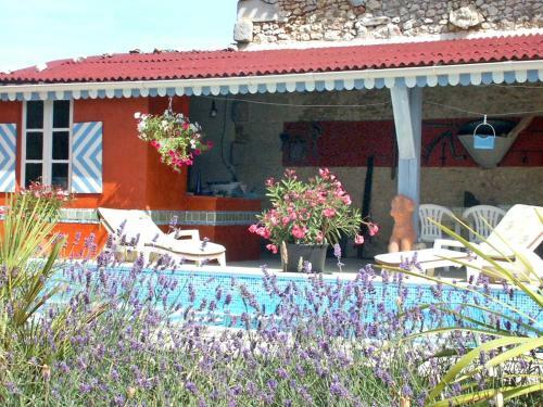 Holiday Home La Violette Brossac