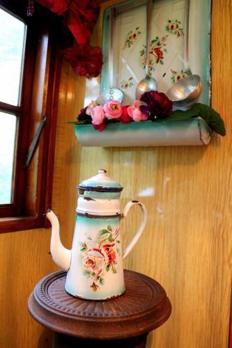 Bed & Breakfast Roulottes Du Rouard