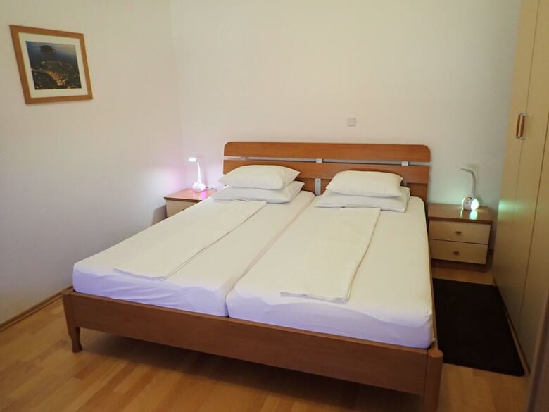 Apartamentos Asja-on Quiet Location And With Beautiful Garden