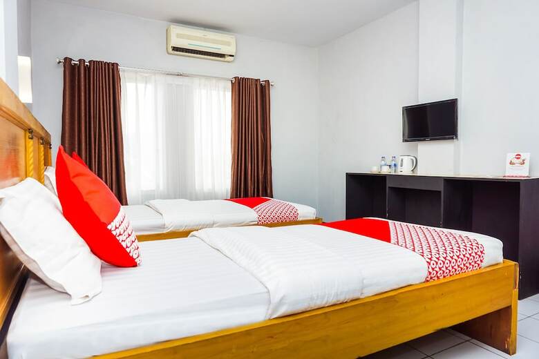 Hostal Oyo 933 Wisma Malawen