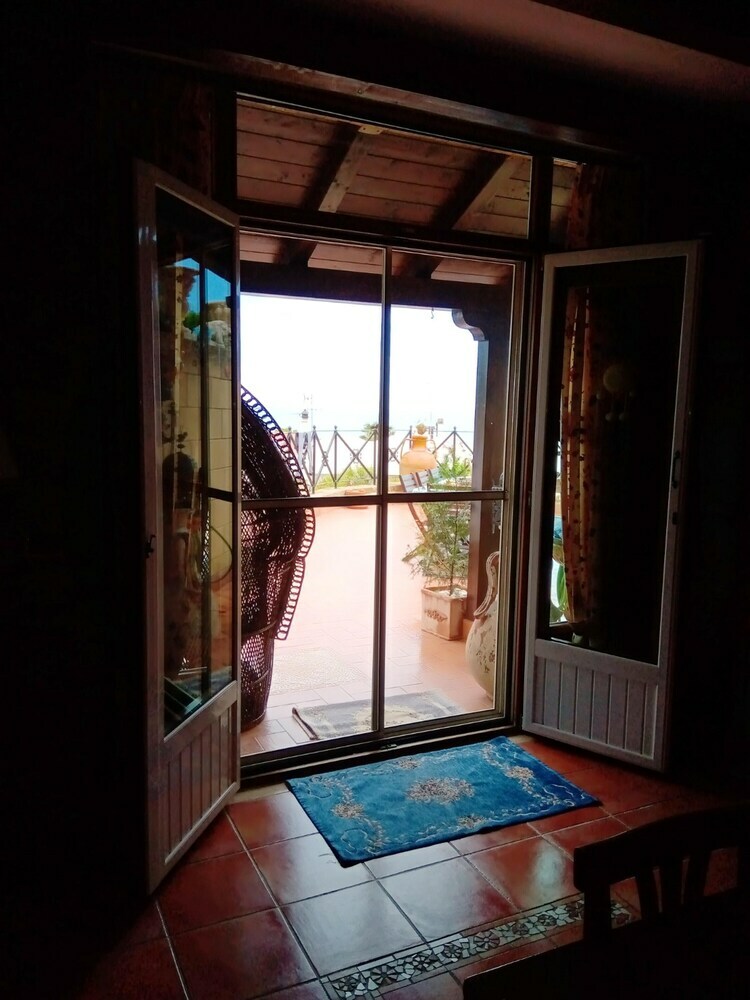 Apartamento Studio In Crotone, With Terrace And Wifi - 500 M From The Beach