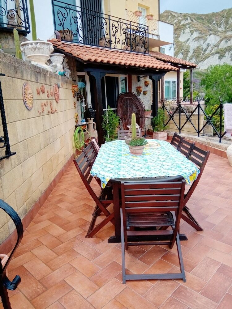 Apartamento Studio In Crotone, With Terrace And Wifi - 500 M From The Beach