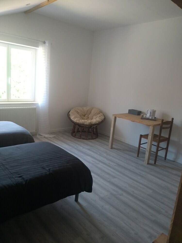 Bed & Breakfast La Maison De Pescate