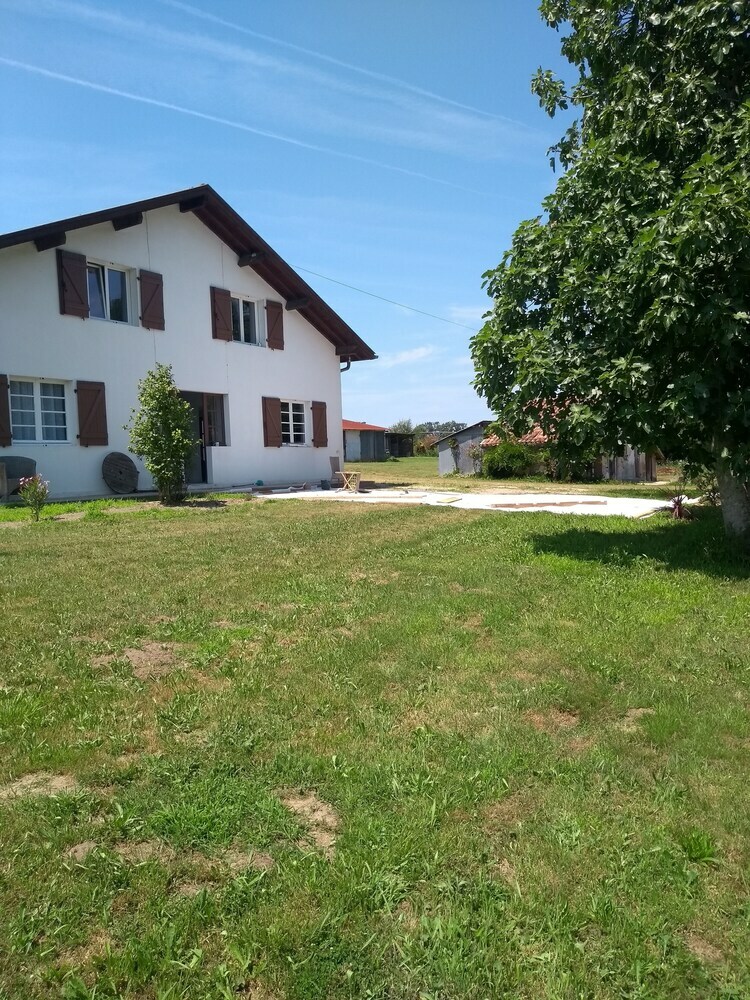 Bed & Breakfast La Maison De Pescate