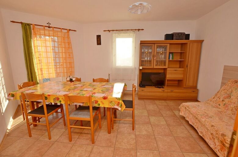 Apartment Jaka