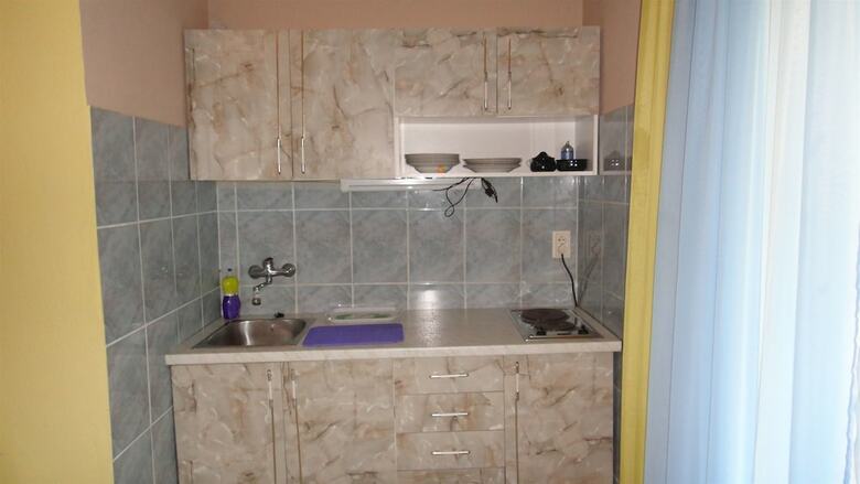 Apartments Nada-on Quiet Location In Center Of Starigrad