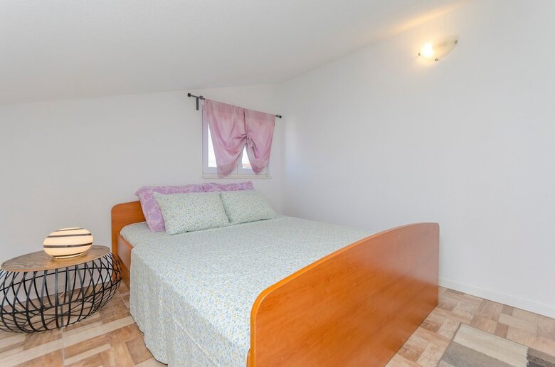 Apartments Snjezana